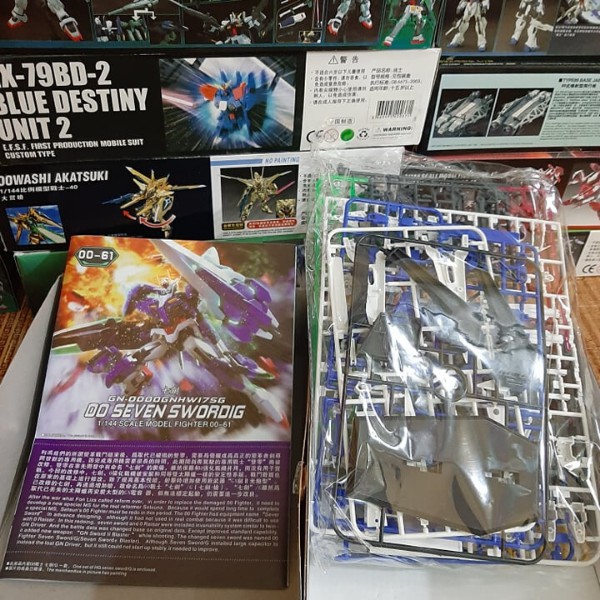 Mô Hình Gundam 00 SEVEN SWORDIG HG 1/144