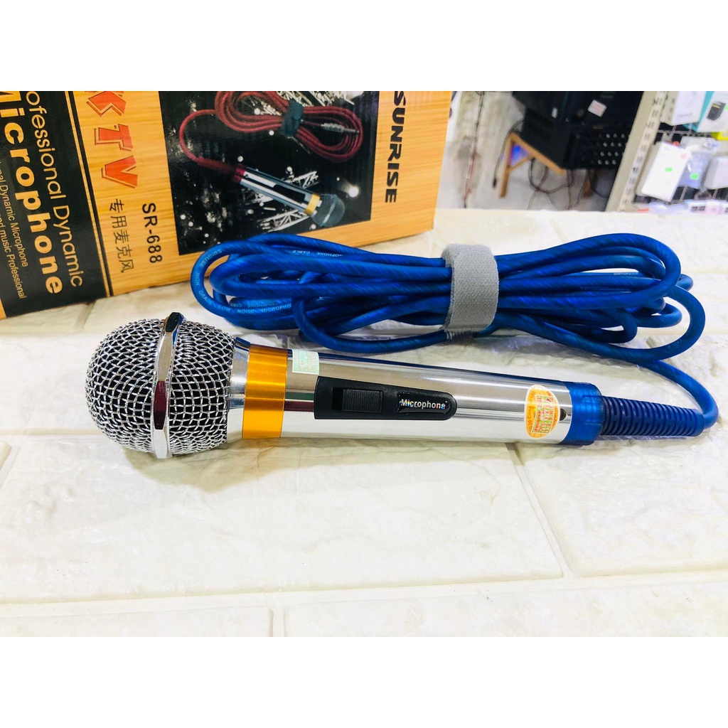 Micro Karaoke KTV Có Dây SR-688 (Màu Ngẫu Nhiên) chống hú tốt,chất lượng cao,hát nhẹ hút âm tốt
