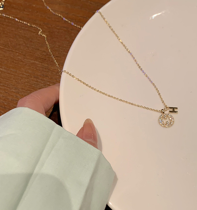 Vòng cổ Chữ H Sang Trọng Cho Nữ