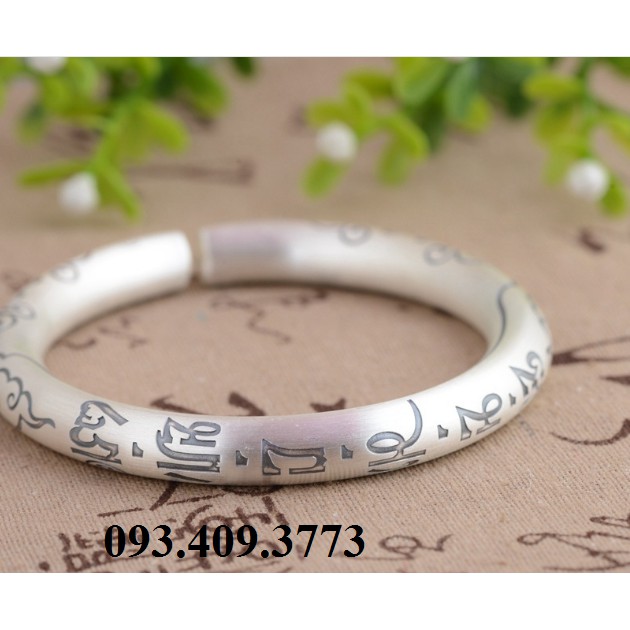 VÒNG TAY KHẮC OM MANI PADME HUM TÂY TẠNG - VT239