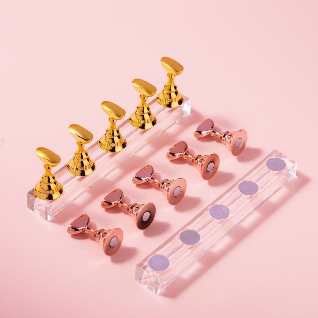 Đế gắn móng giả nails, Đế gắn móng nam châm gắn móng nails chuyên dụng.