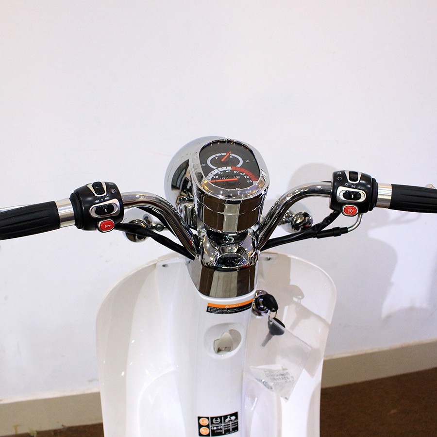 Xe máy tay ga TAYA CREA 50cc (màu trắng)
