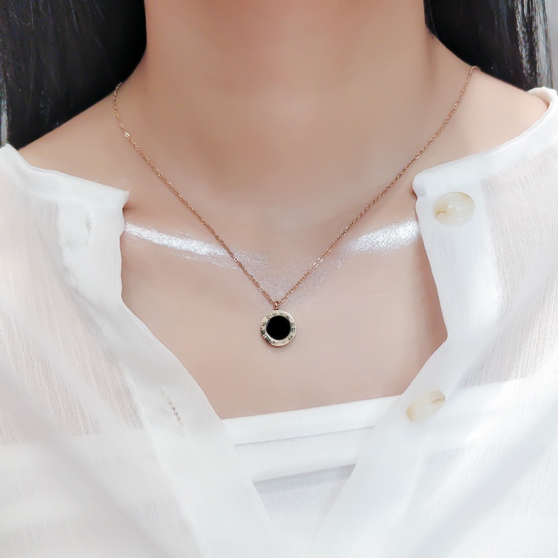 Dây chuyền titan nữ không gỉ mạ vàng 18k mặt tròn basic Her Accessories CT31