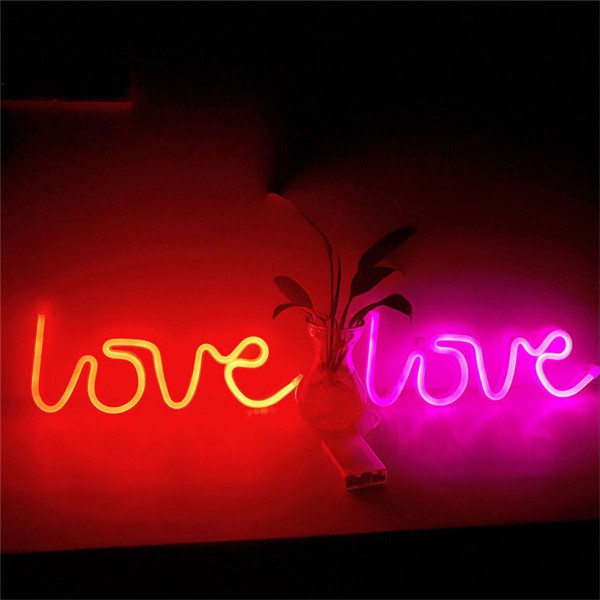 Đèn led Neon gắn tường hình chữ LOVE trang trí tiệc