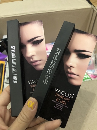 Chì vặn kẻ mắt Vacosi Styling Auto Gel Liner