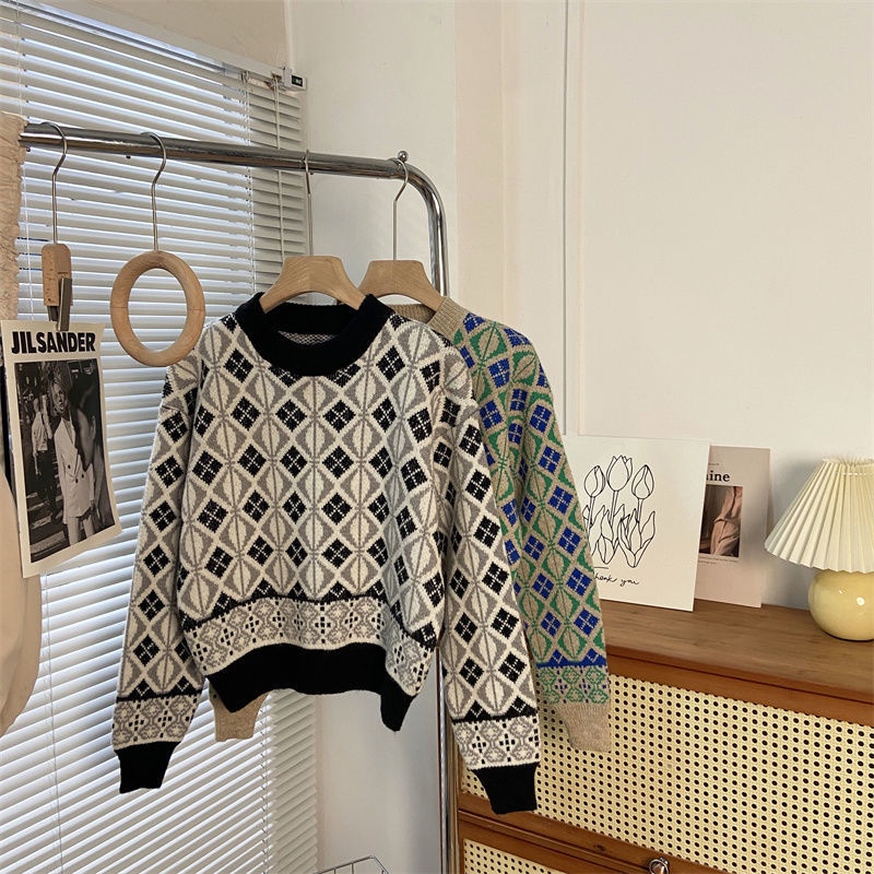 Áo sweater Cổ Tròn Dáng Rộng Đính Đá Kiểu Retro Dễ Phối Đồ Cho Bạn Gái