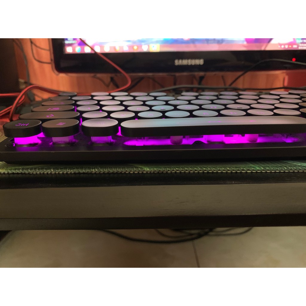 Bàn phím gaming❤️FREESHIP❤️Bàn phím máy tính có dây - Thiết kế đèn Led thu hút ánh nhìn V8