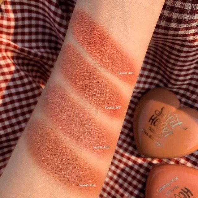 Phấn má hồng tone cam Kiss Bèauty Sweet Heart Blusher | BigBuy360 - bigbuy360.vn