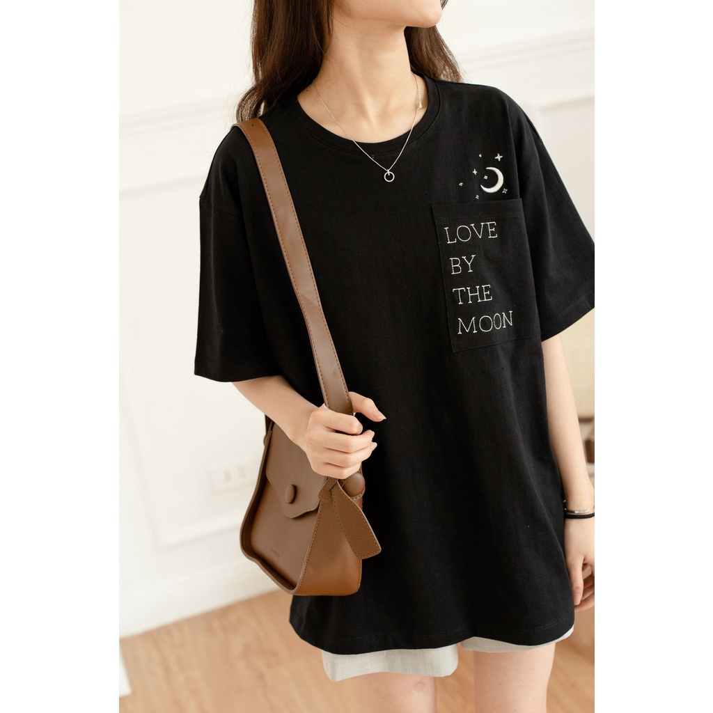 Áo thun thêu Colorful Embroidery T-shirt dáng oversize MADELEN