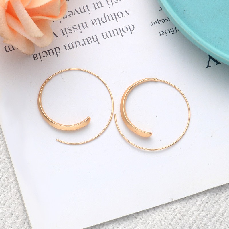 Bông Tai C328 Màu Vàng Kim Đơn Giản Thời Trang Cho Nữ