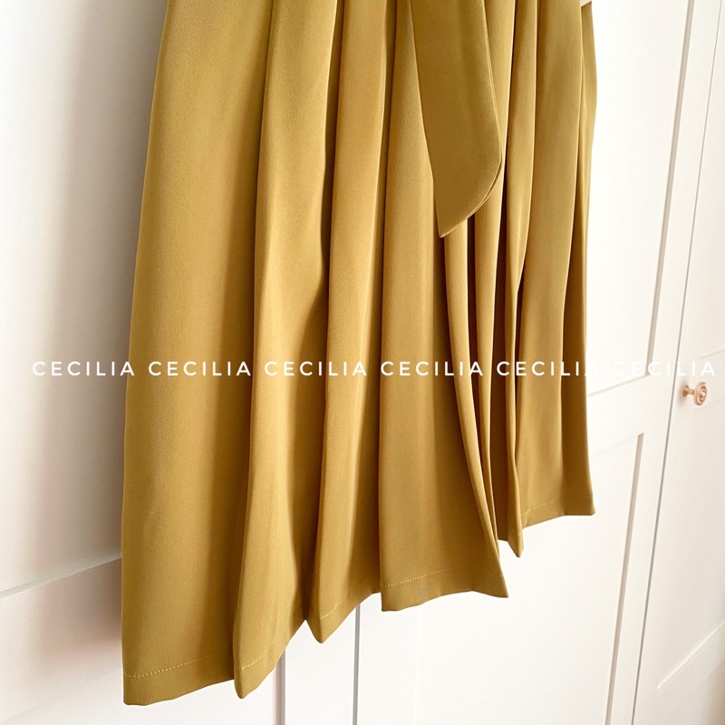 Váy ly sát nách kèm đai STELLA Dress thiết kế bởi CECILIA - vàng mù tạt