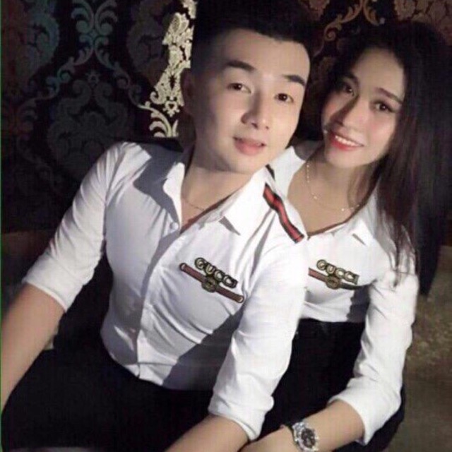 Áo sơ mi cặp thời trang họa tiết chữ Gu gạch
