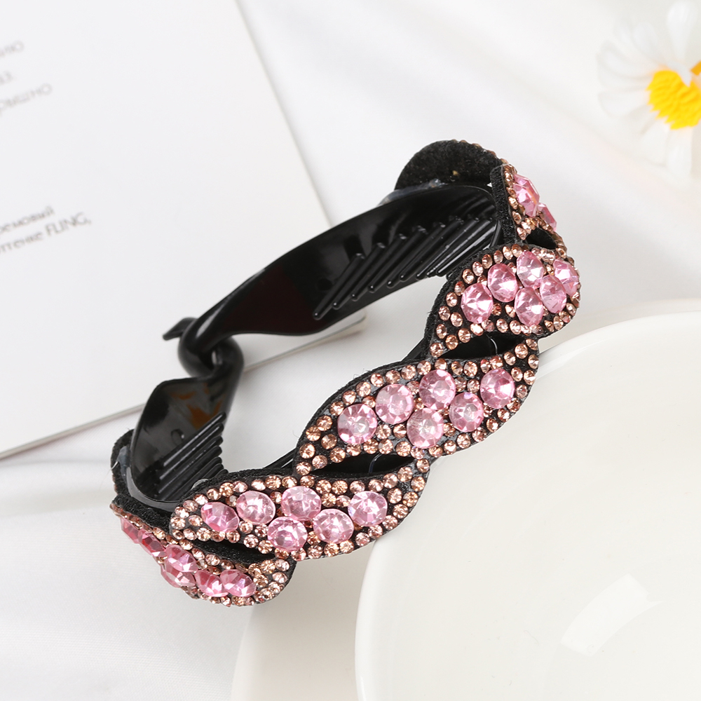 Kẹp tạo kiểu tóc búi thời trang thanh lịch cho nữ