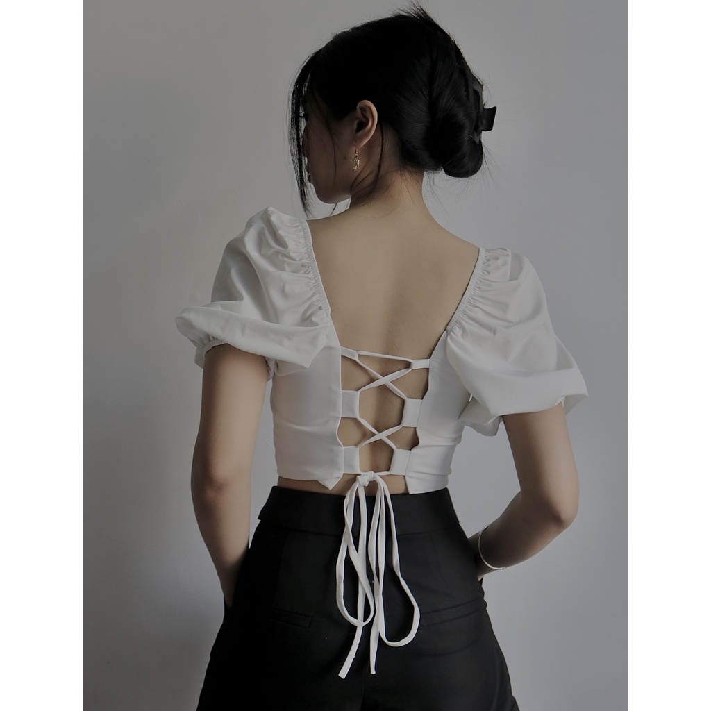 Áo croptop trắng cổ vuông buộc dây sau lưng