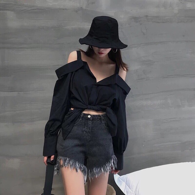 Gaga top. 2 màu đen- trắng