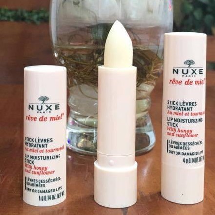 Son Dưỡng Môi Nuxe Reve de Miel Lip Moisturising Stick 4g