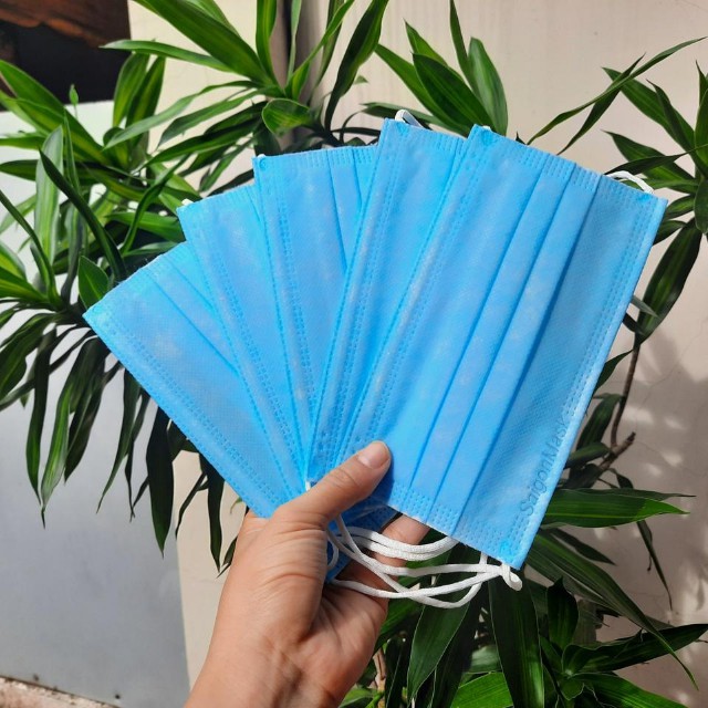 [GIÁ BÌNH ỔN] Khẩu Trang Y Tế Người Lớn 4 Lớp Saigon Mask 1 Hộp 50 Chiếc