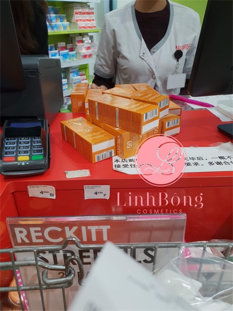 KEM CHỐNG NẮNG VICHY SPF50+ CHO DA DẦU -HỠN HỢP THIÊN DẦU | BigBuy360 - bigbuy360.vn