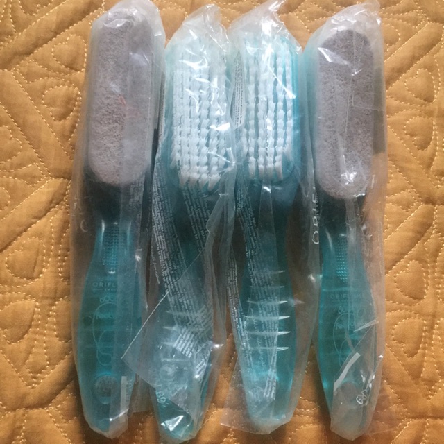 Combo 6 bàn chải đá