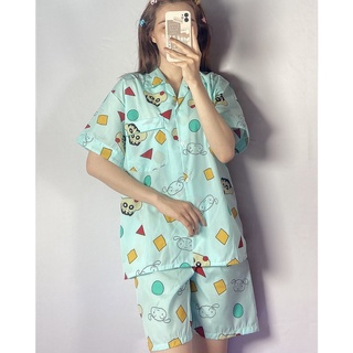 Đồ Bộ Tay Ngắn Quần Ngắn Cổ Sơmi Hoạ Tiết Cậu Bé Bút Chì Shin Dễ Thương