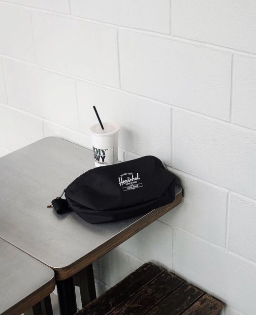 Herschel Sixteen Hip Pack Black