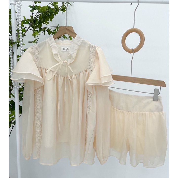 Set váy  nữ  lửng chất liệu voan dày dặn tông màu beige trẻ trung xinh xắn