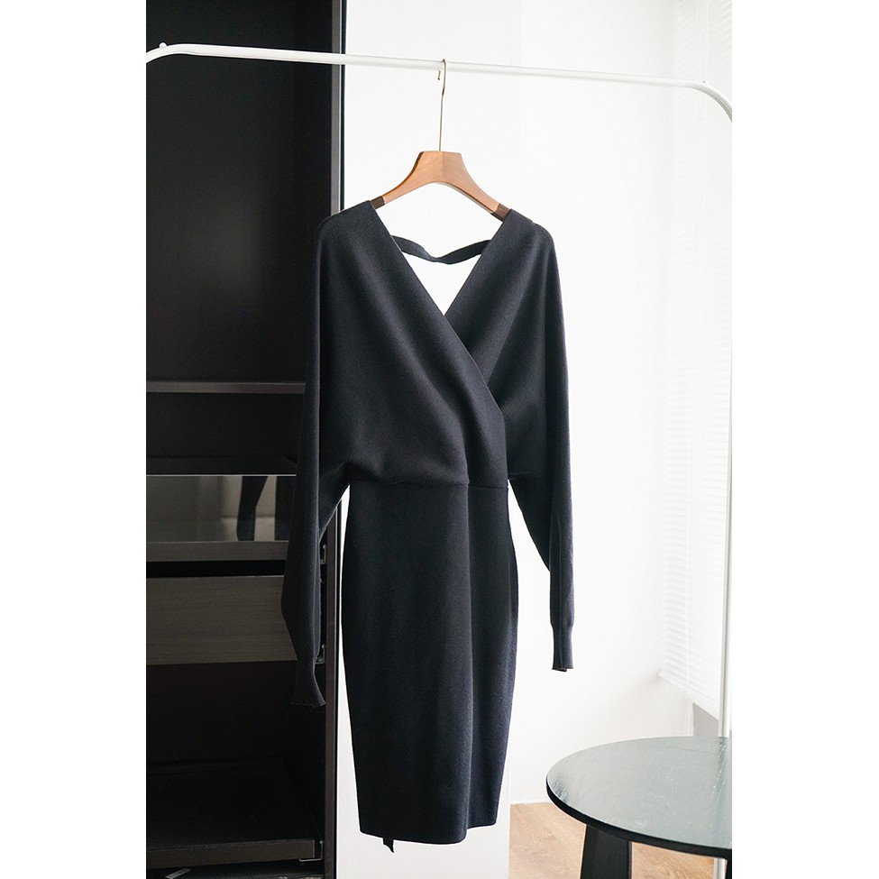 Đầm len dáng ôm