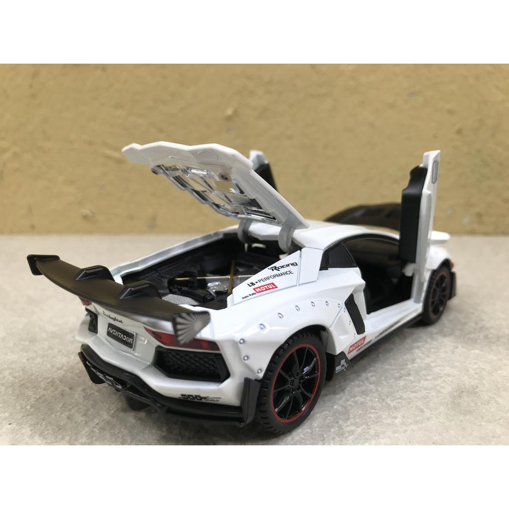 Mua Mô hình xe ô tô Lamborghini Aventador SVJ Racing - 1:32 giá rẻ nhất ...