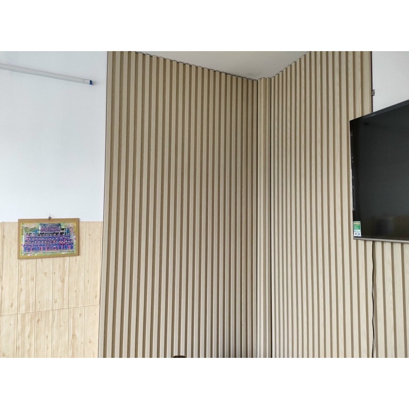 Lam sóng nhựa ốp tường giá rẻ