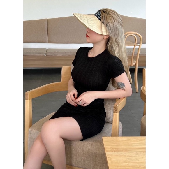 ĐẦM BODY CỔ TRÒN TAY NGẮN CHẤT XƯƠNG CÁ