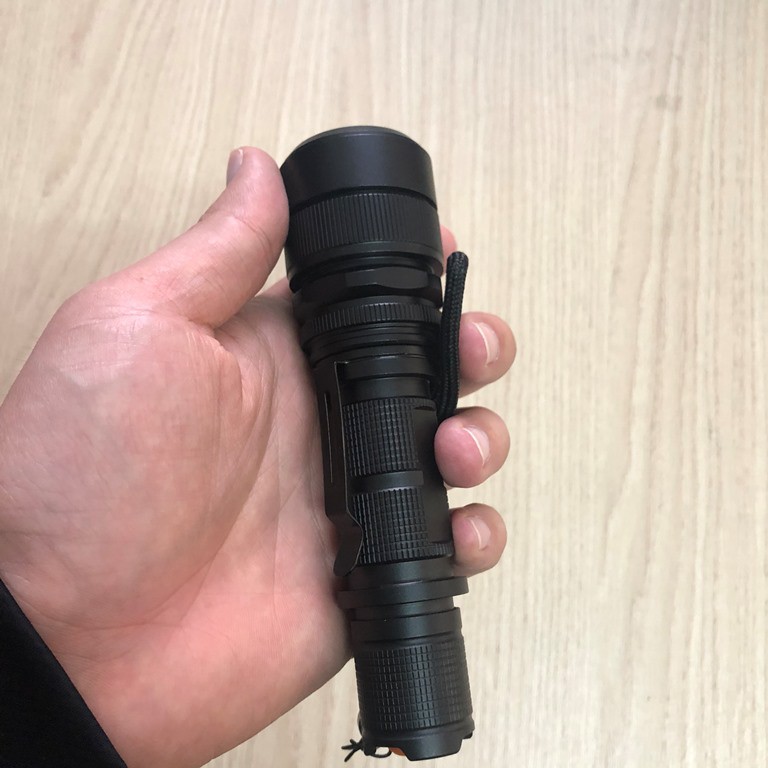 Đèn pin siêu sáng Ultrafire XM-L2 có thể zoom xa gần, hợp kim nhôm siêu bền
