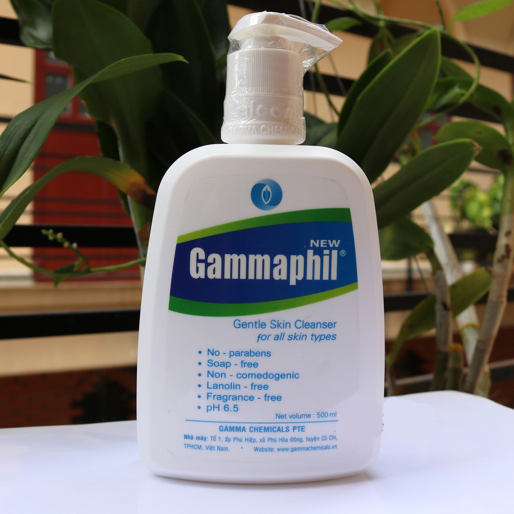 Sữa rửa mặt chuyên dụng Gammaphil Gentle Skin Cleanser - Chai 500ml