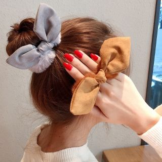 Cột tóc tai thỏ