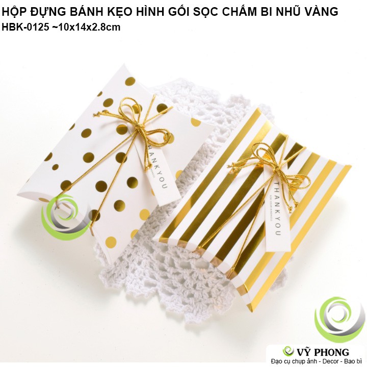 HỘP GIẤY ĐỰNG BÁNH KẸO HÌNH CHIẾC GỐI IN NHŨ VÀNG SỌC CHẤM BI SANG TRỌNG ĐỰNG QUÀ TẶNG DỊP LỄ TẾT HBK-0125