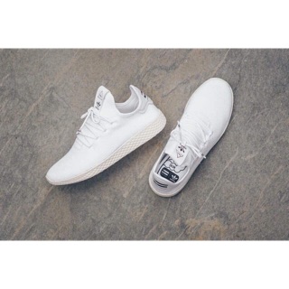 Giày tenis hu