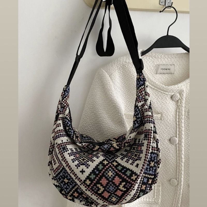 TÚI ĐEO CHÉO HOẠ TIẾT THỔ CẨM XINH TRENDY GIÁ RẺ TÚI TOTE  PHONG CÁCH RETRO HỌC SINH ĐƠN GIẢN ULZZANG HÀN