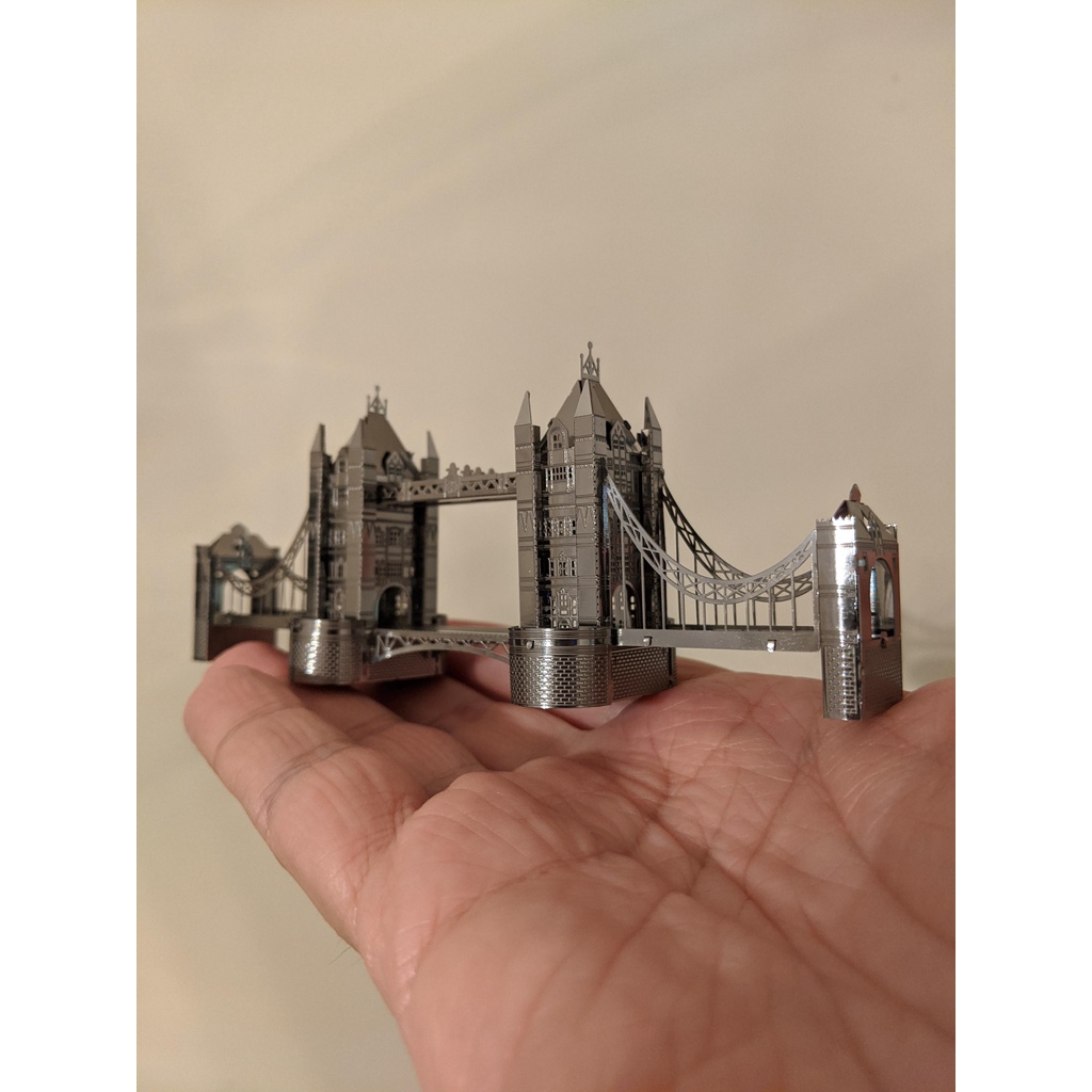 Mô Hình 3D Kim Loại Cầu Tháp Luân Đôn Trên Dòng Sông Thames