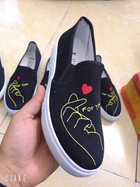 Giày lười vải đen trắng có sẵn | BigBuy360 - bigbuy360.vn