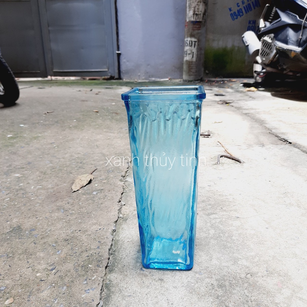 Lọ hoa vuông kiểu mới cao 25cm