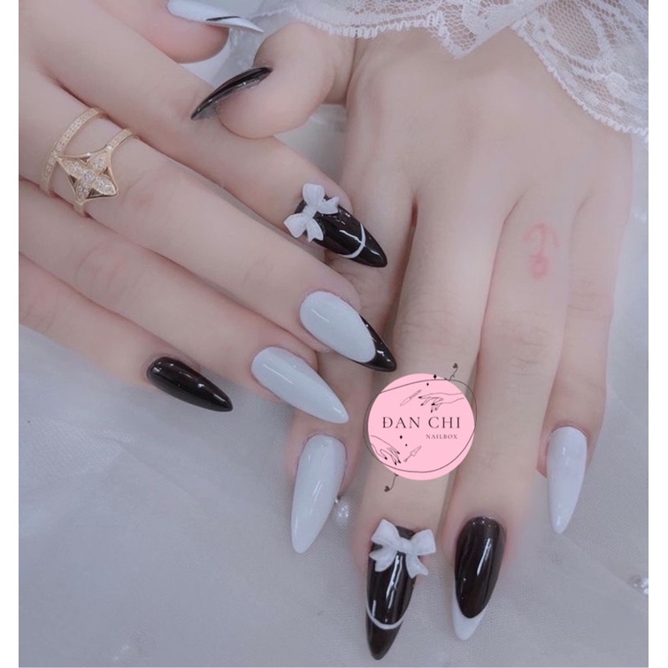 NailBox móng úp thiết kế sẵn Mẫu Trắng Đen Charm Nơ