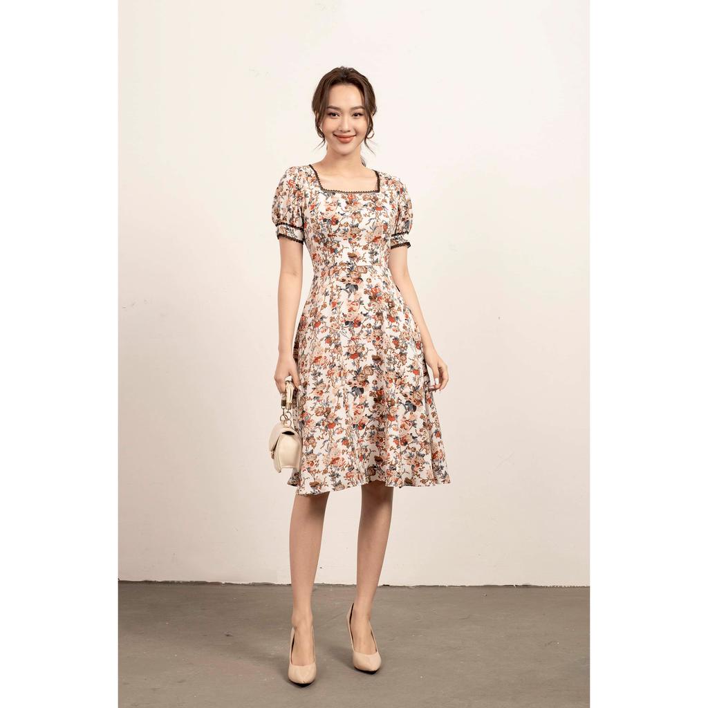 Đầm xòe cổ vuông, viền ren, tay cộc bồng MMOutfit M-DA061221388