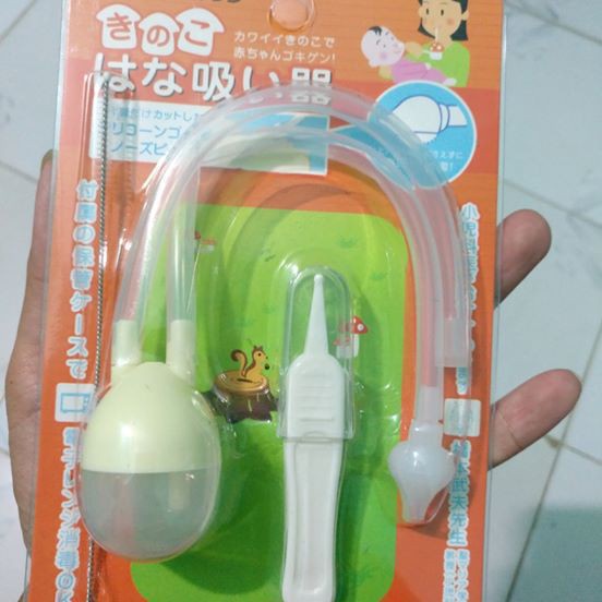 Dụng cụ hút mũi cho bé kèm gắp rỉ