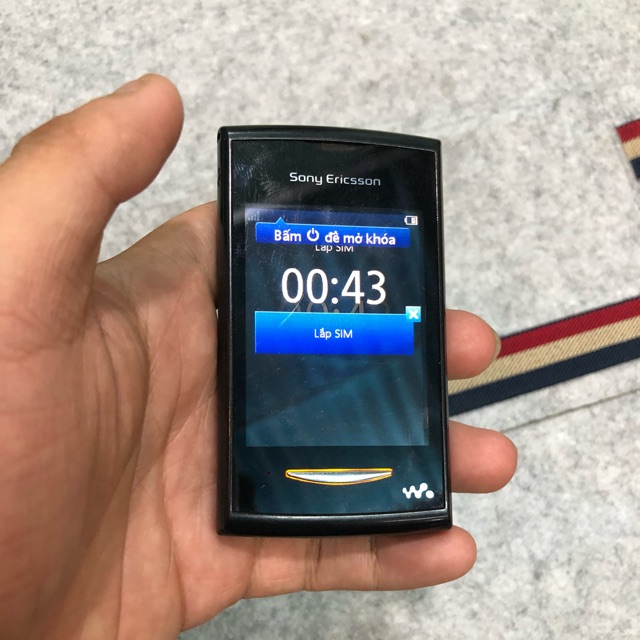 Sony Ericsson Yeno w150i chính hãng
