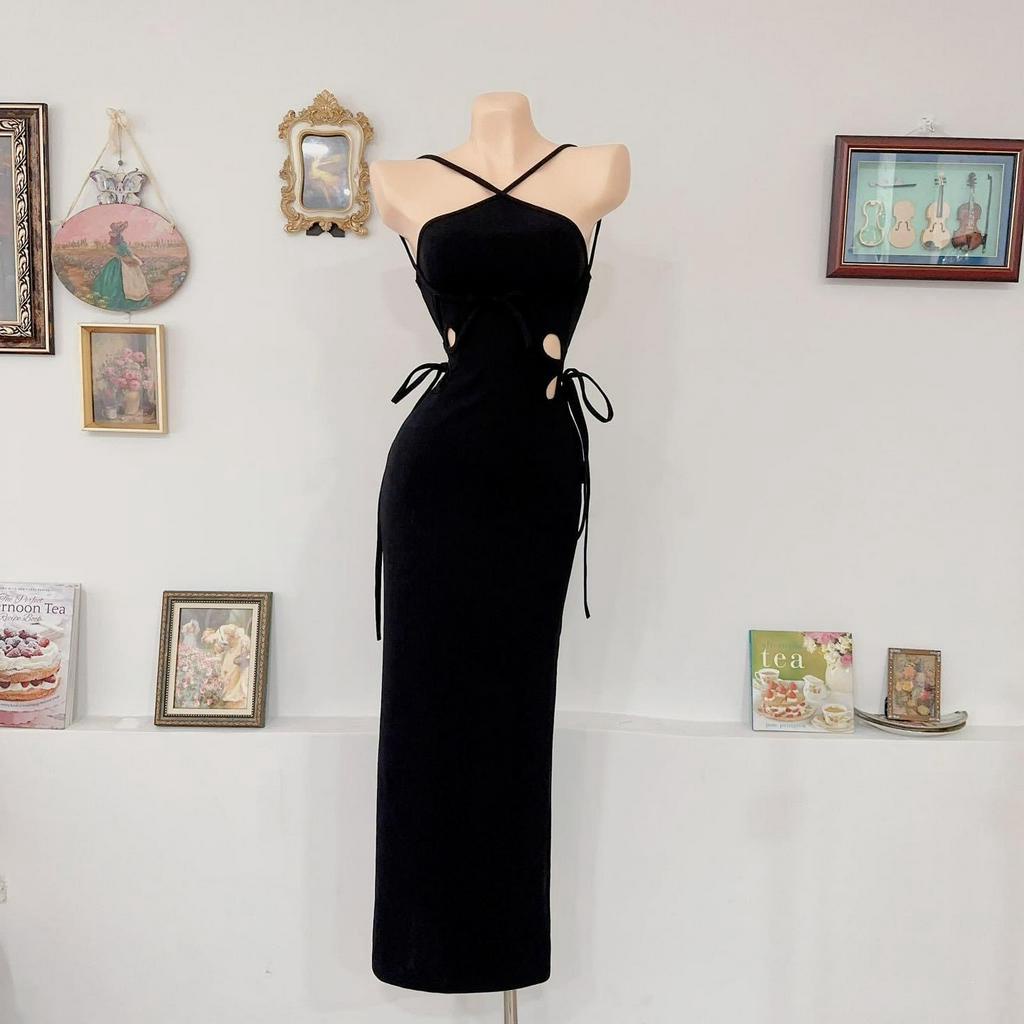 Đầm maxi thun đen cổ yếm đi biển