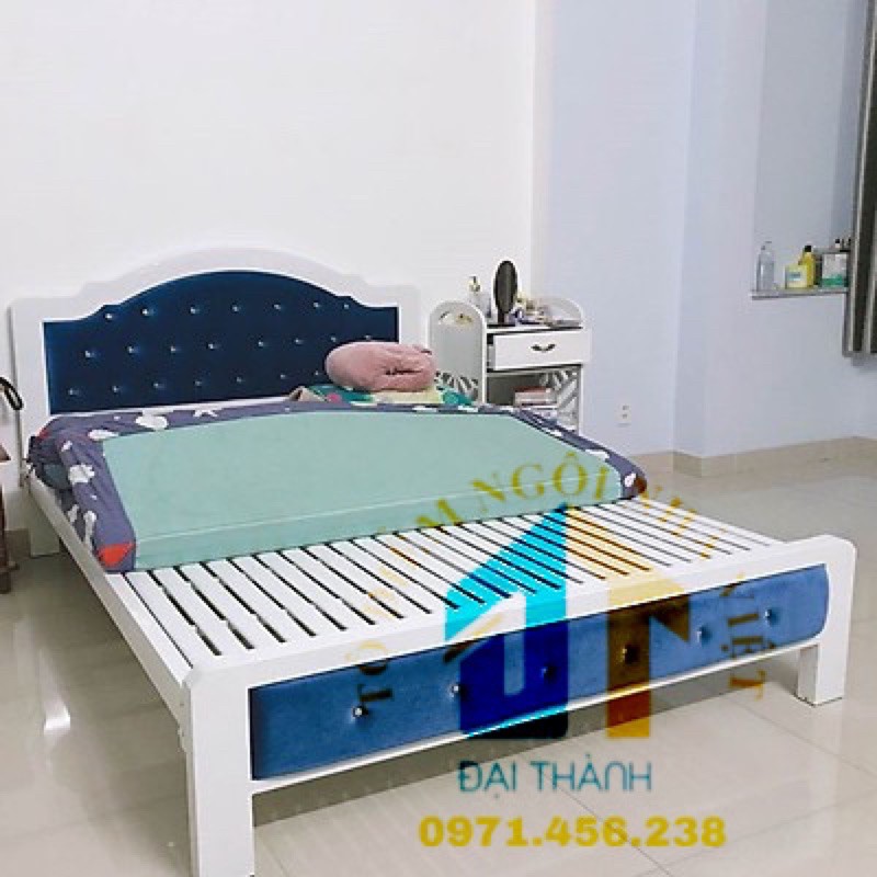 Giường sắt Tân cổ điển cao cấp 1m6x2m nhiều màu tại Hà Nội