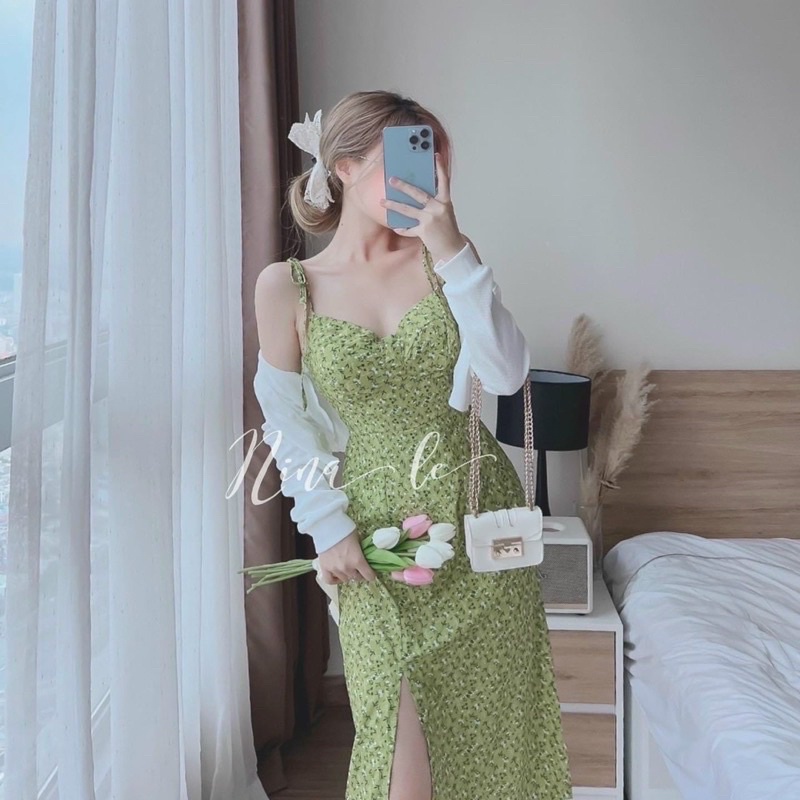 Set đầm hoa xanh đi biển hai dây kèm áo khoác, midi ngang gối, nhiều màu hoa