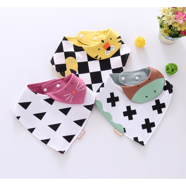 Yếm ăn dặm tam giác SKIDS hình thú ngộ nghĩnh cho bé