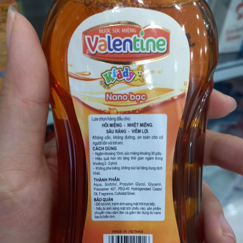 xúc miệng valentine kiddy