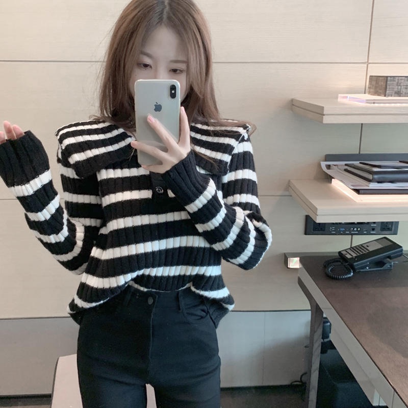 Áo sweater IELGY dệt kim họa tiết kẻ sọc cổ chữ V ôm dáng phong cách phương Tây cho nữ
