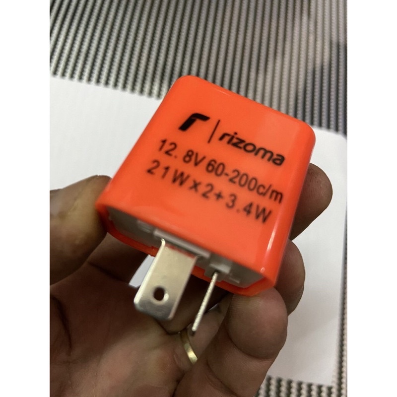 Cục chớp nháy xi nhan điện tử tăng chậm